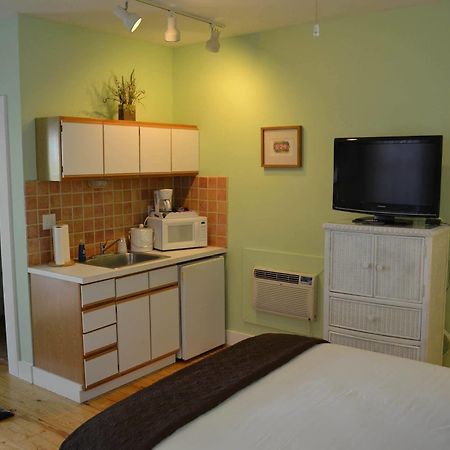 Speakeasy Inn (Adults Only) Кей Уест Екстериор снимка