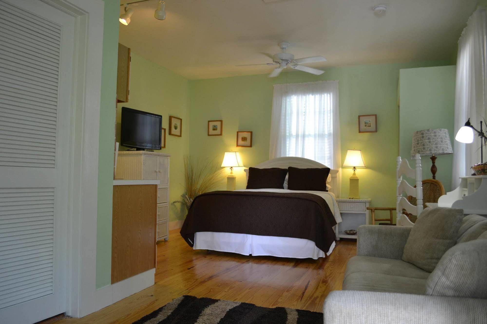 Speakeasy Inn (Adults Only) Кей Уест Екстериор снимка