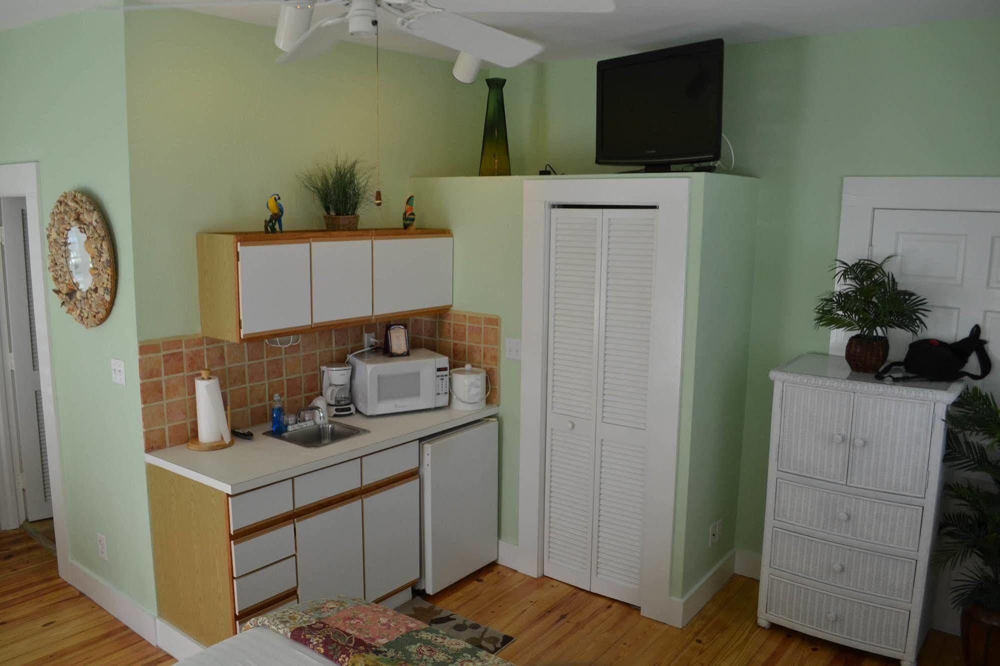 Speakeasy Inn (Adults Only) Кей Уест Екстериор снимка